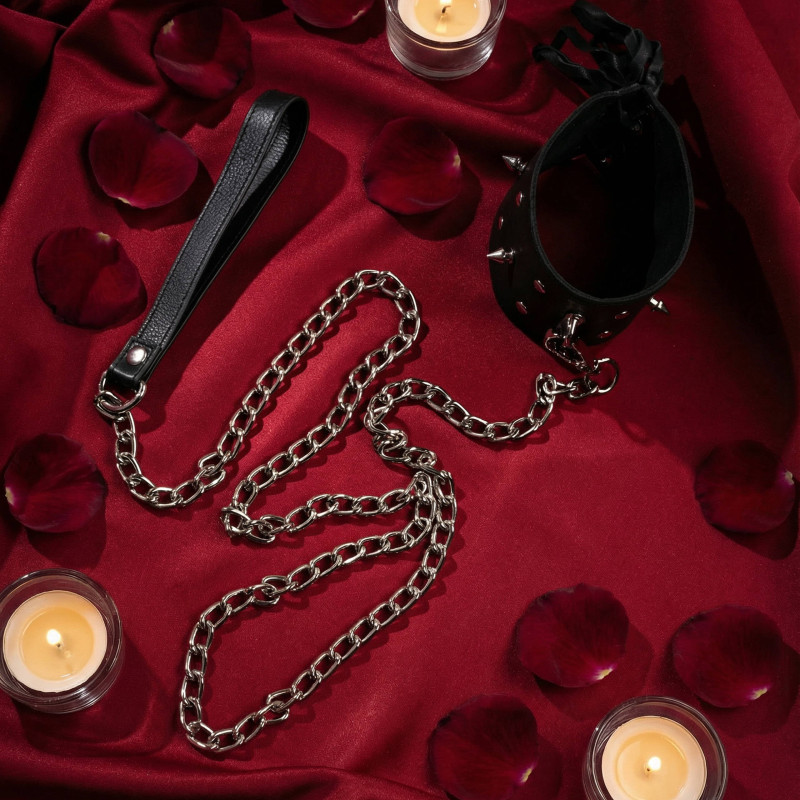Skórzana obroża BDSM z ćwiekami czarna Sessuale SES-06-BL